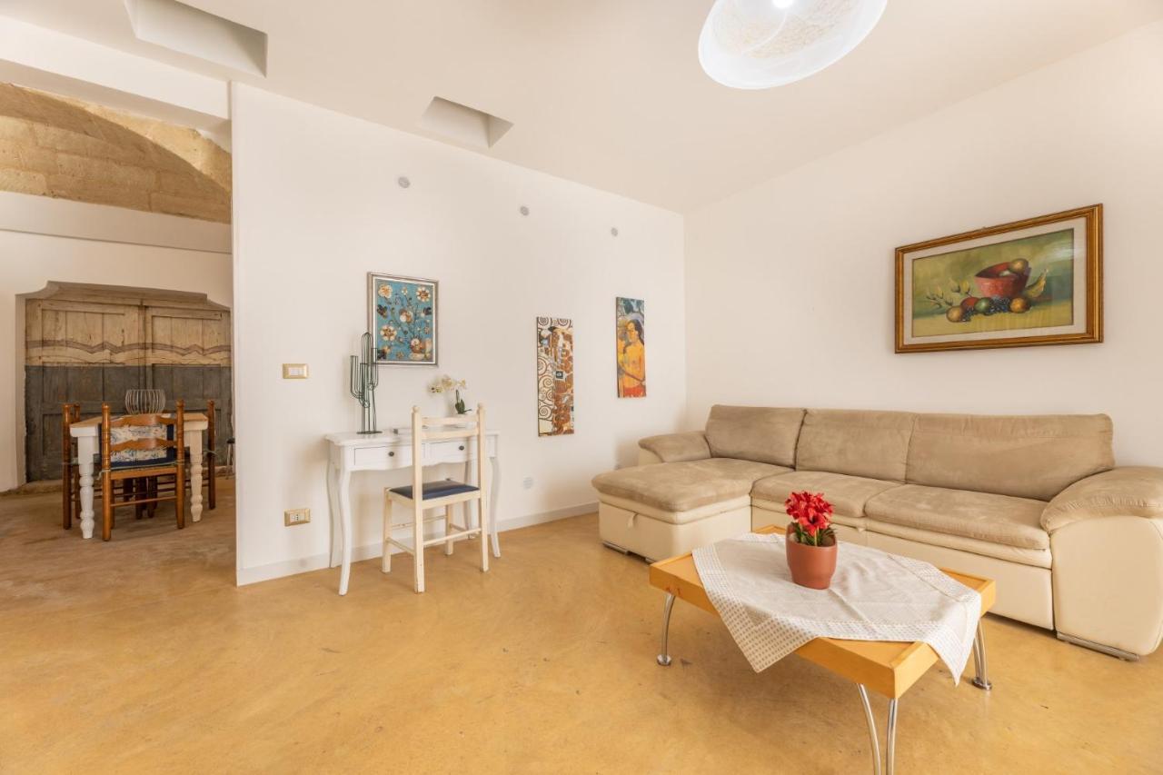 Dimora Il Castello Appartement Racale Buitenkant foto