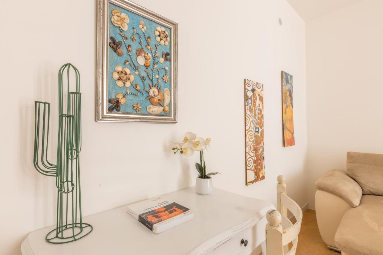 Dimora Il Castello Appartement Racale Buitenkant foto