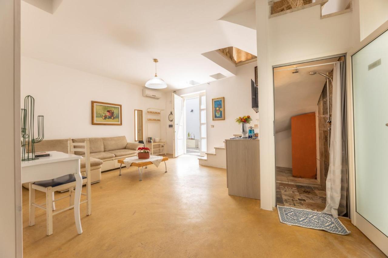 Dimora Il Castello Appartement Racale Buitenkant foto